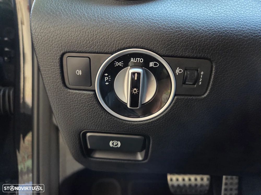 Mercedes-Benz SLK 200 (BlueEFFICIENCY) 7G-TRONIC - 41