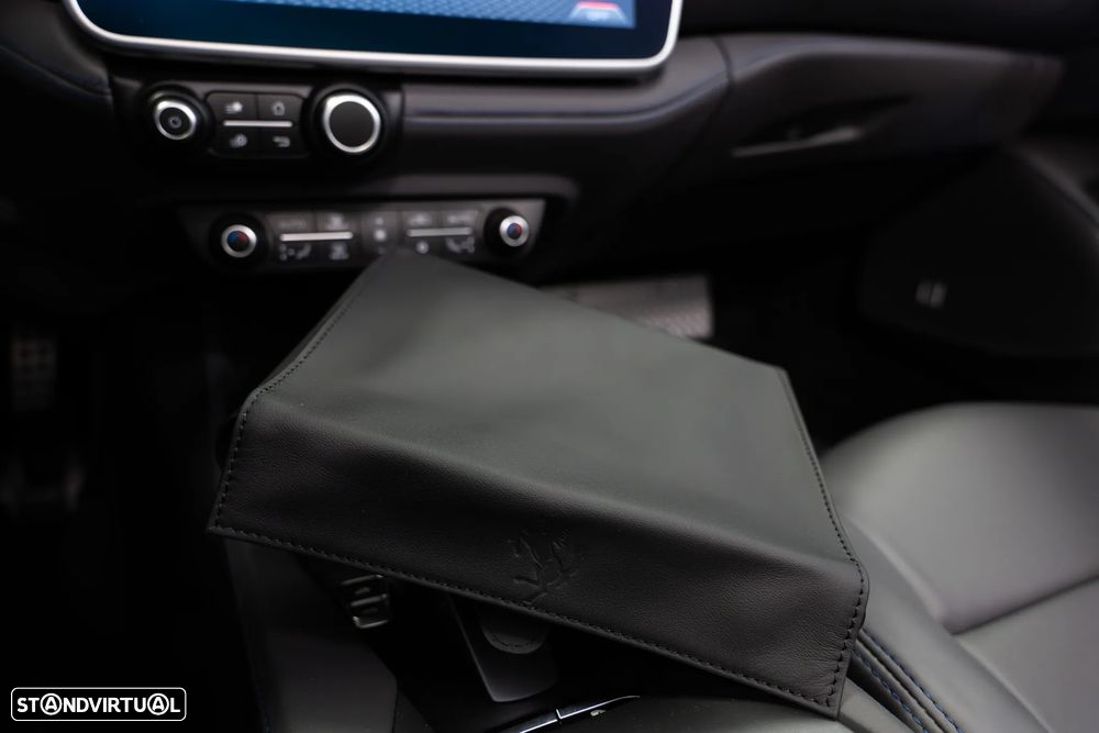 Ferrari Portofino M - 36