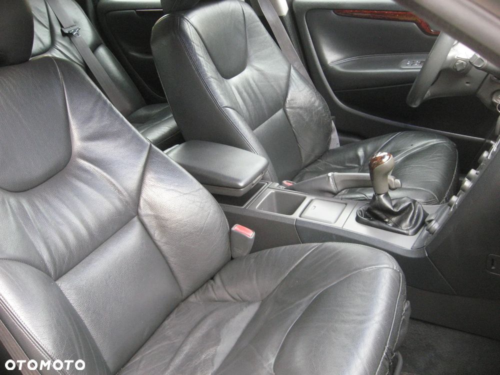 Volvo V70 2.4 Summum - 11