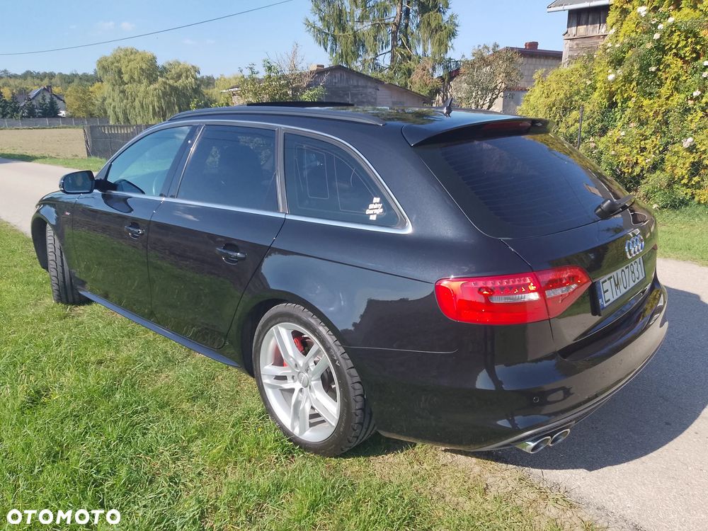 Audi A4 Avant - 10