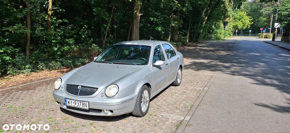 Lancia Lybra 2.0 LX - 4