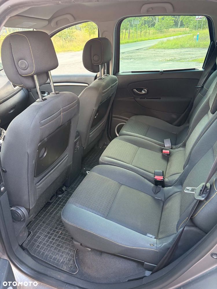 Renault Scenic - 16