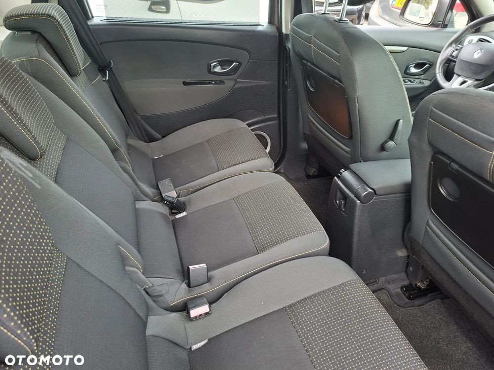 Renault Scenic 1.6 16V 110 Authentique - 14