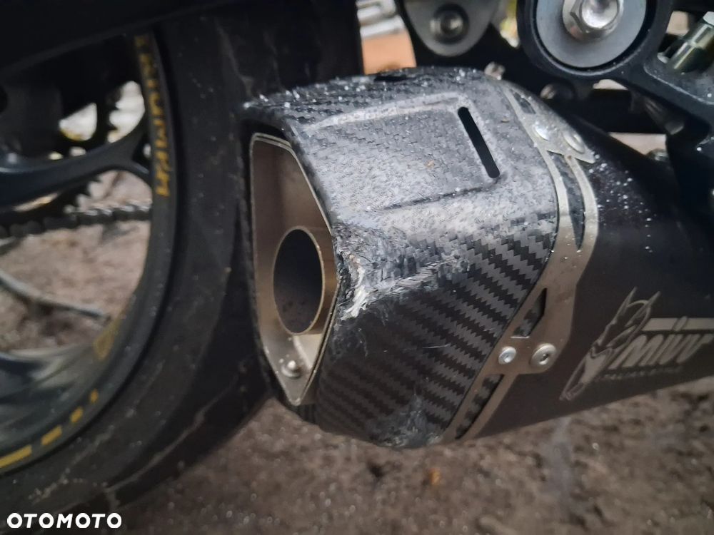 Triumph Street Triple - 6