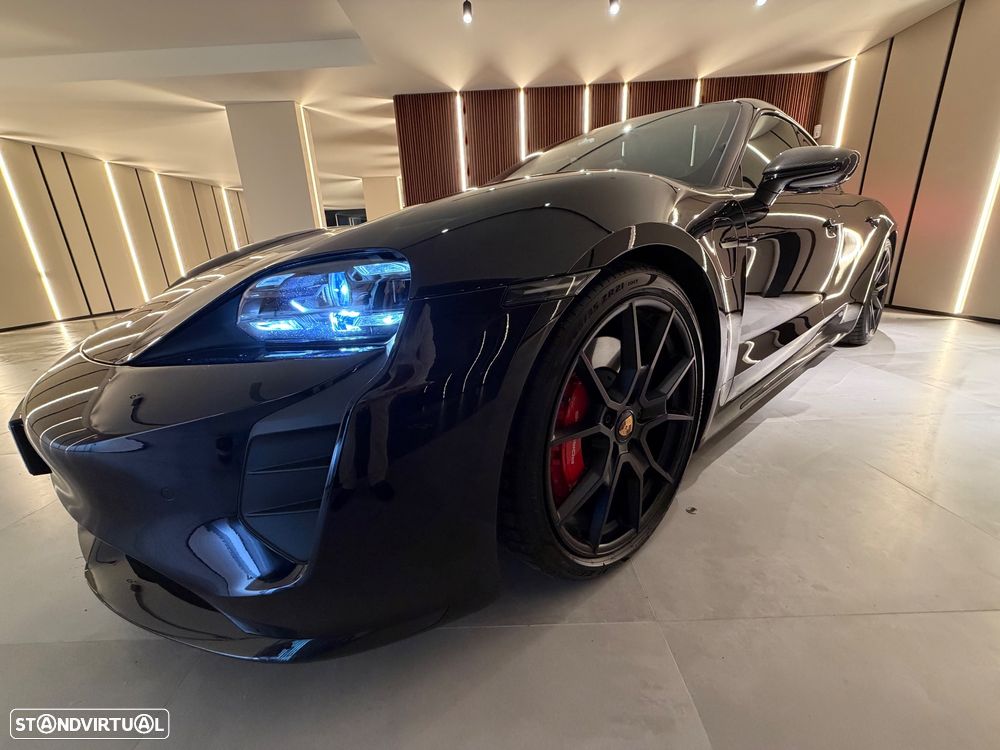 Porsche Taycan GTS - 13