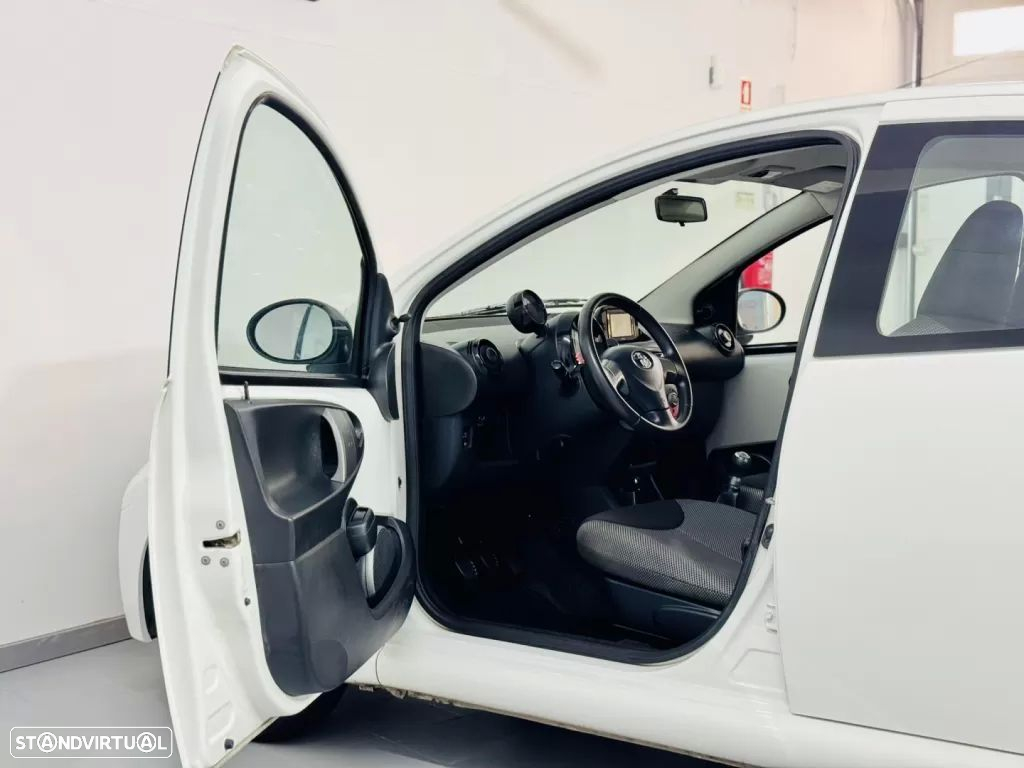 Toyota Aygo 1.0 Power Pack+AC+JLL+VSC - 21