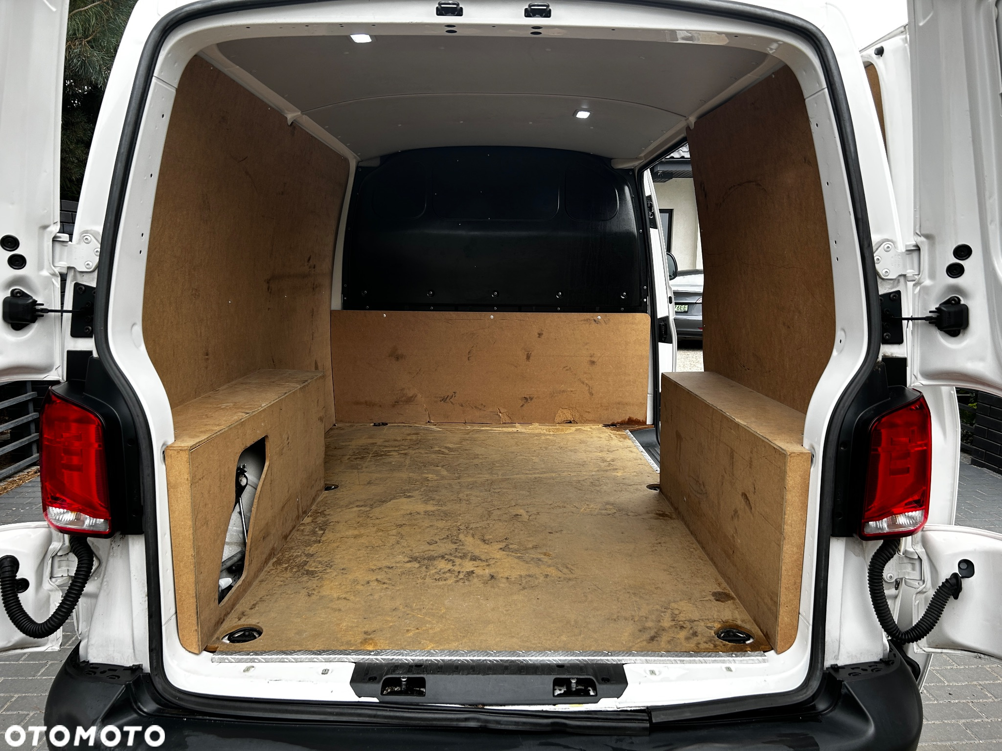 Volkswagen Transporter - 22