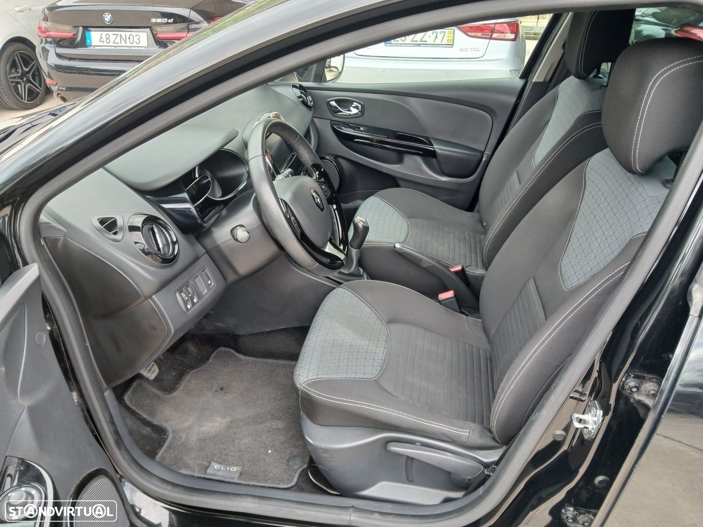 Renault Clio - 17