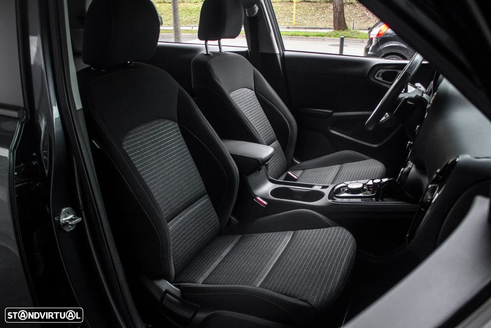 Kia e-Soul Vision - 32