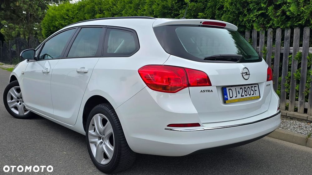 Opel Astra 1.4 ecoFLEX - 6