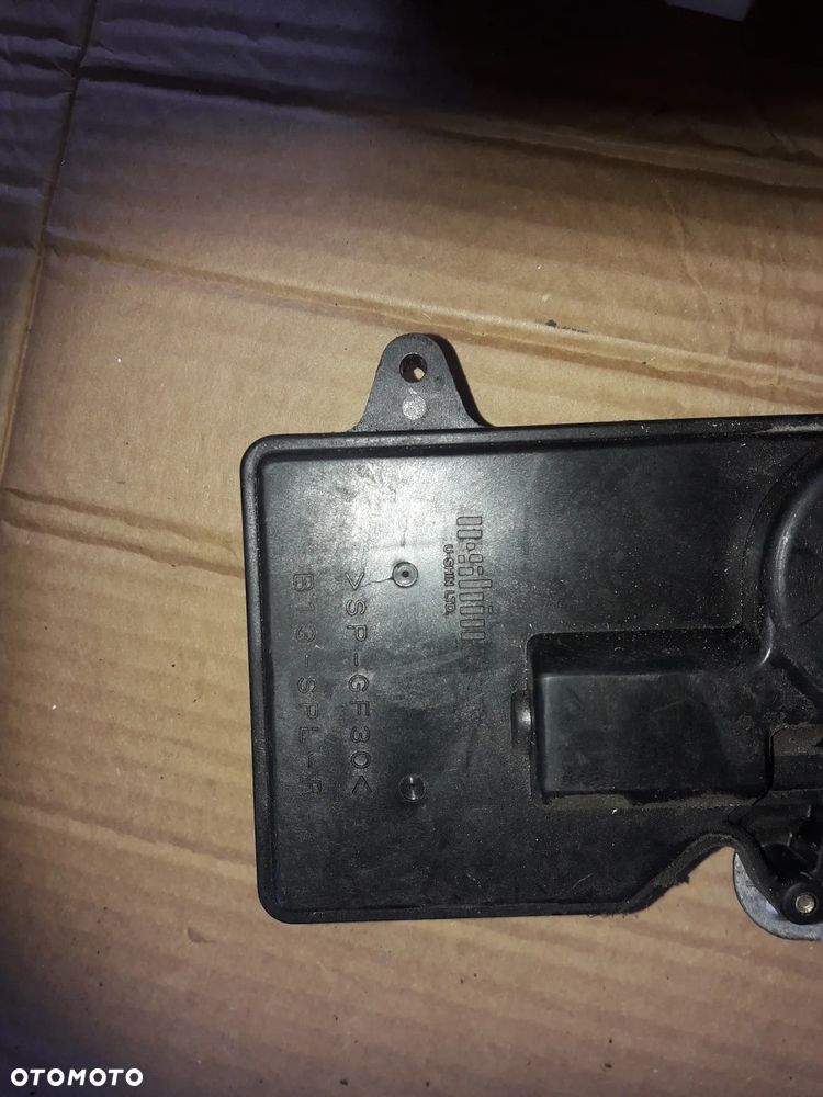 Mazda RX-8  Zamek drzwi prawy przód przedni Europ - 6