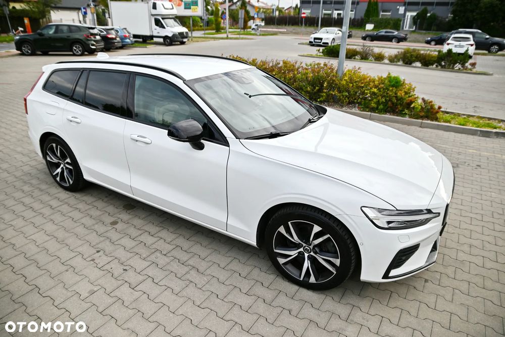Volvo V60 T8 AWD Recharge Geartronic RDesign - 17