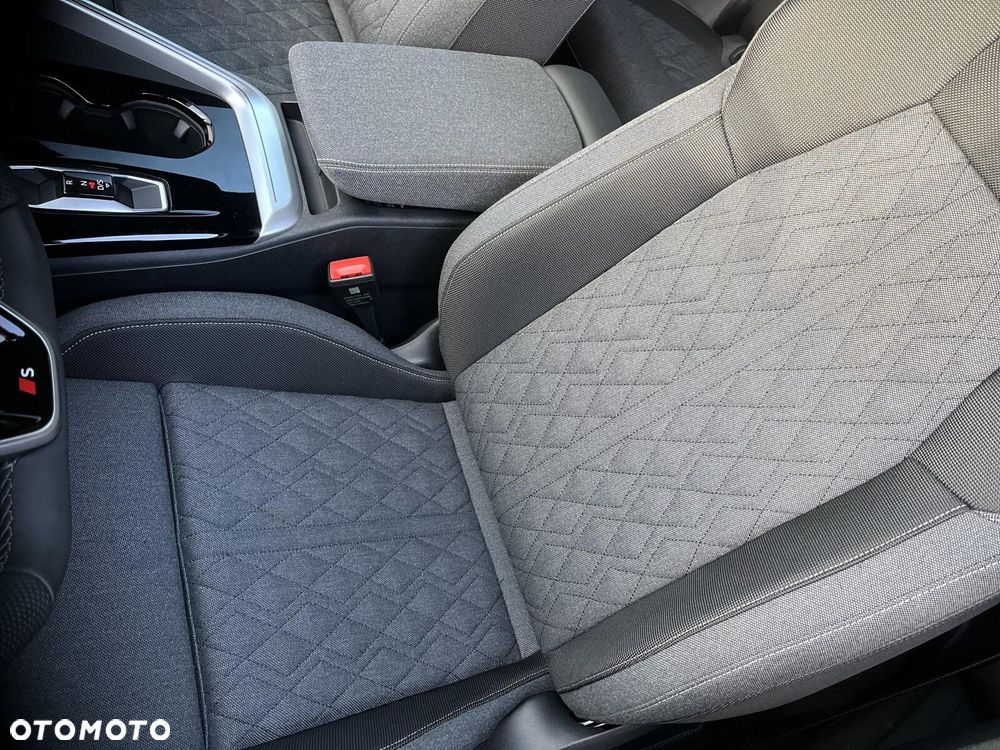 Audi Q5 Sportback - 12