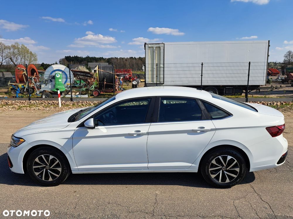 Volkswagen Jetta - 9