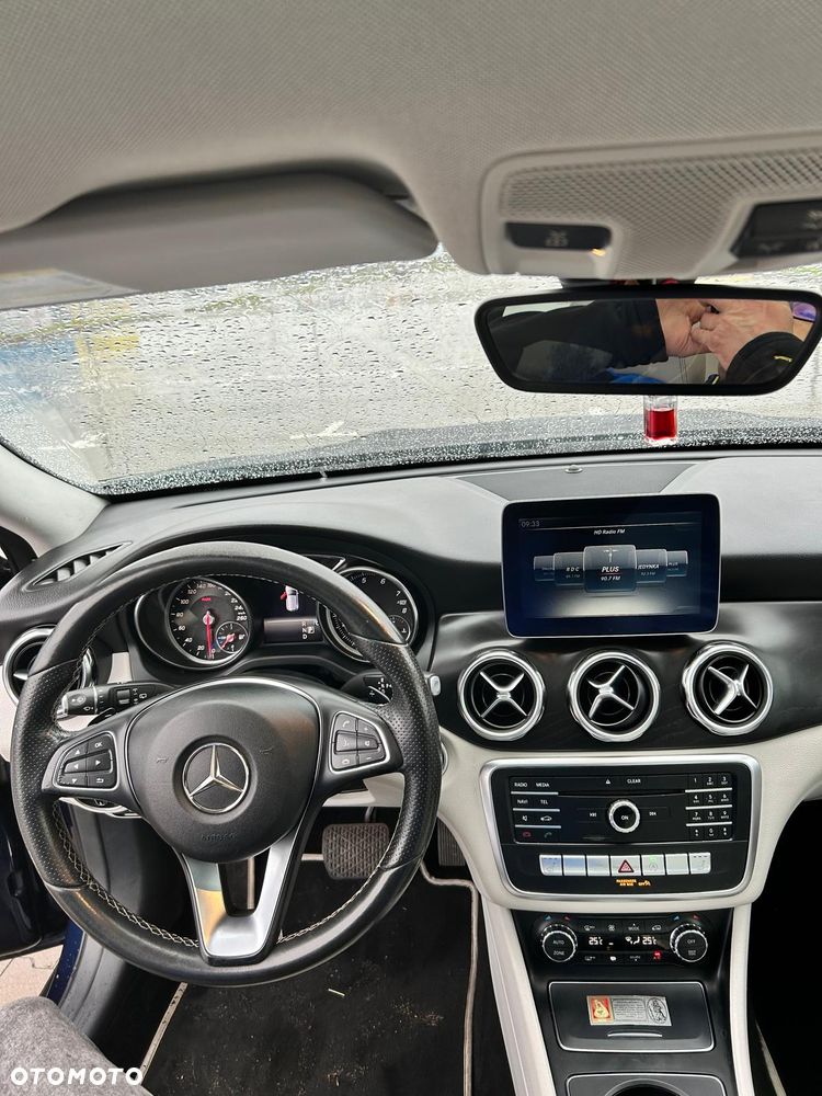 Mercedes-Benz GLA 250 4-Matic - 8