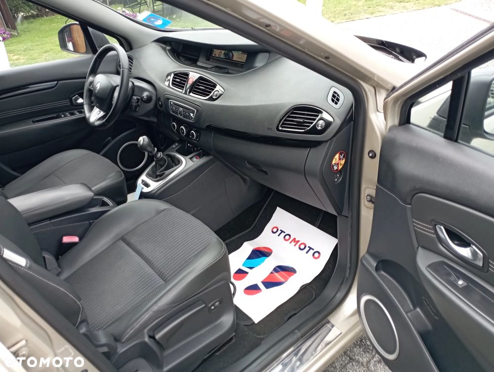 Renault Scenic 1.6 16V 110 Expression - 12