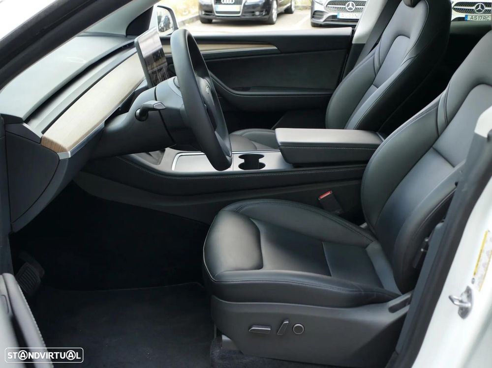 Tesla Model Y Tração Traseira - 25