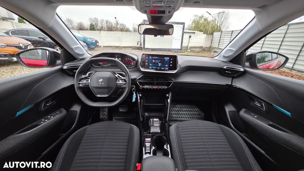 Peugeot 208 1.2 L PureTech STT EAT8 Allure Pack - 12