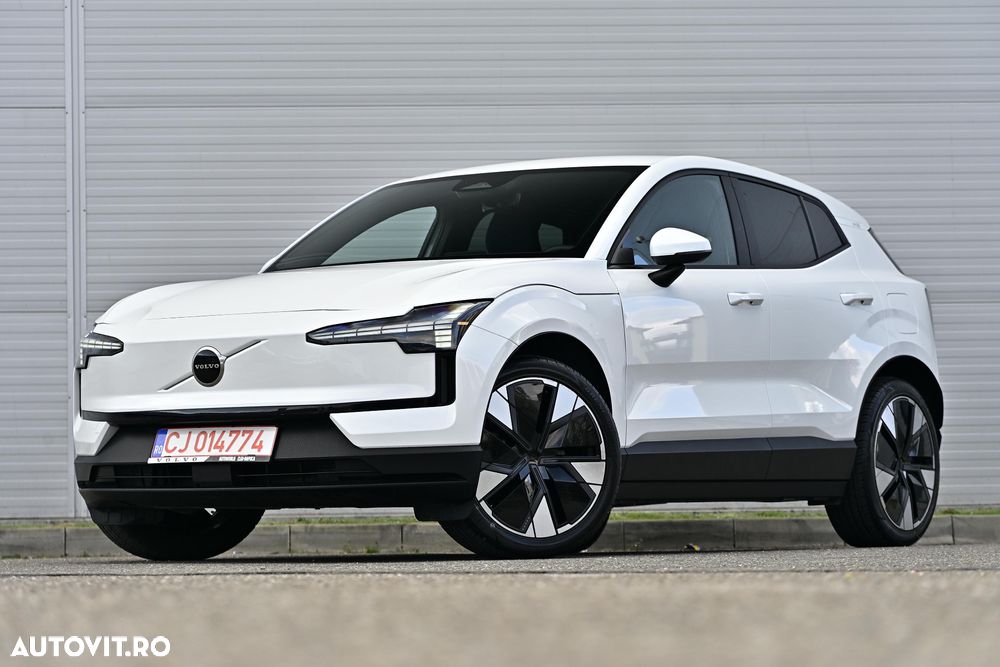 Volvo EX30 Single Motor Extended Range RWD Core - 3