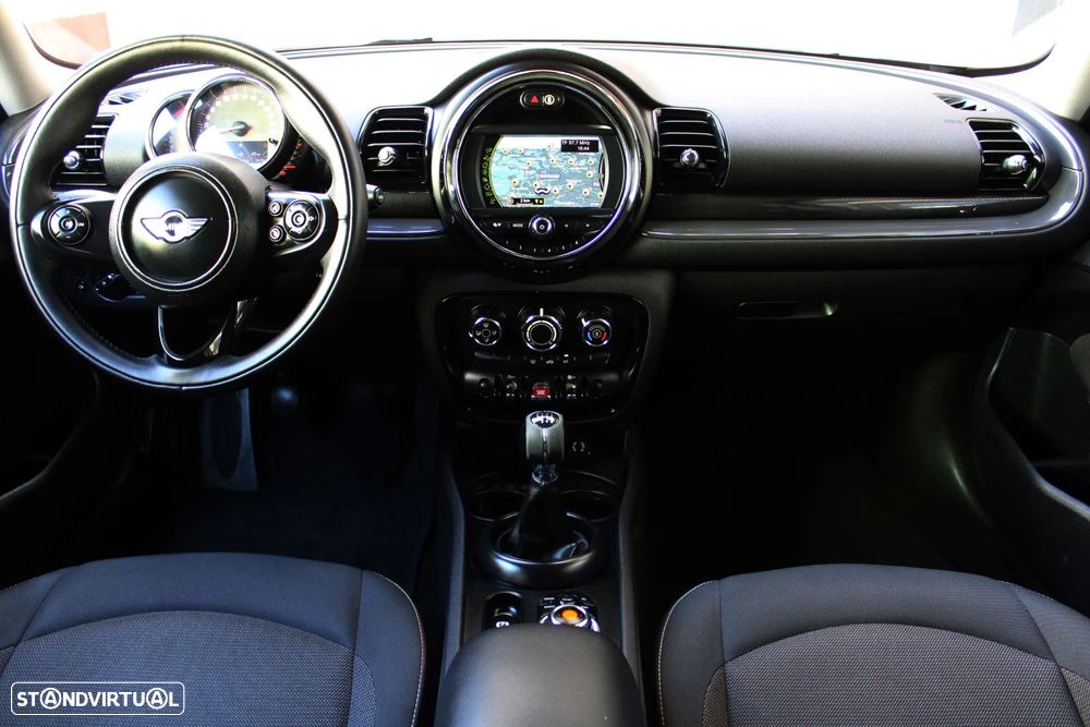 MINI Clubman Cooper D - 17