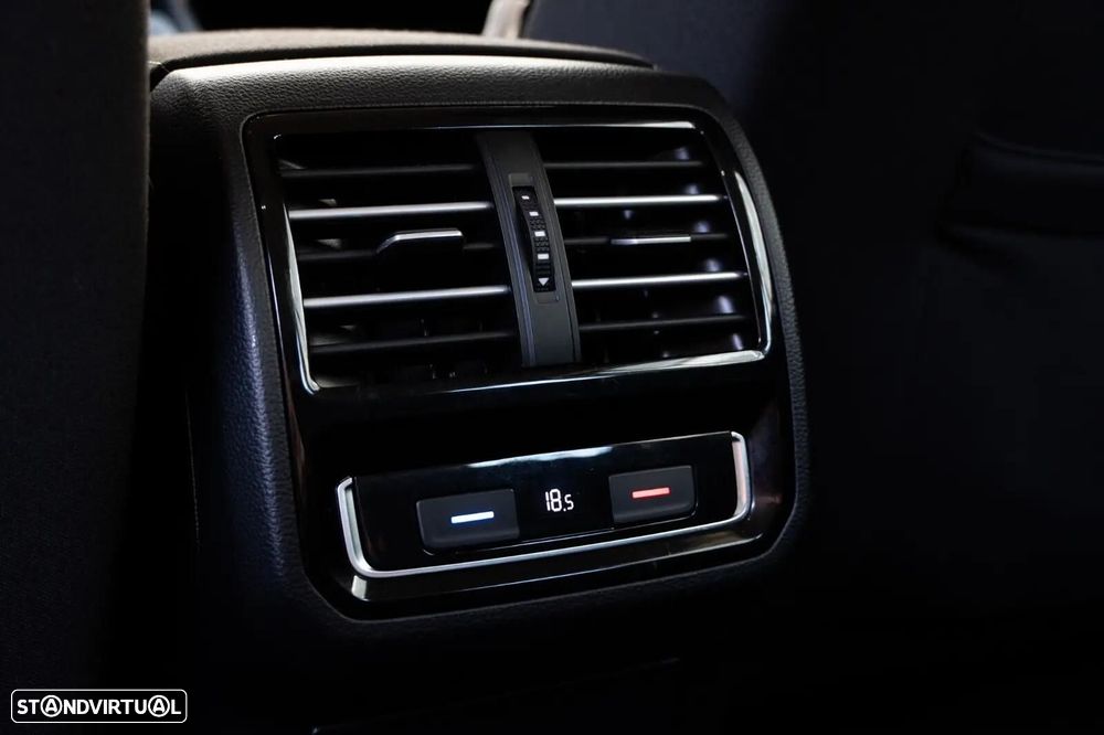 VW Passat Variant 1.6 TDI Confortline DSG - 51