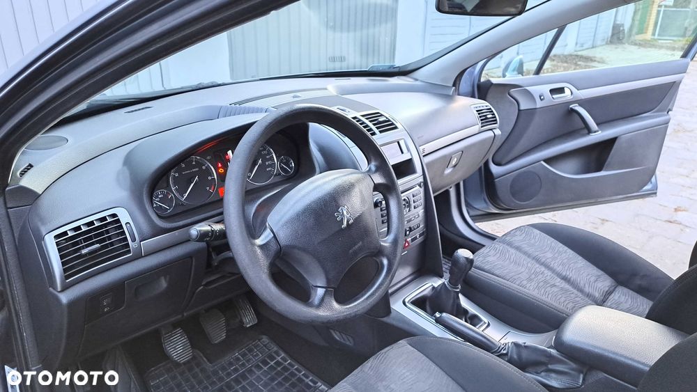 Peugeot 407 - 7