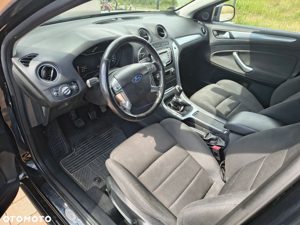 Ford Mondeo - 7