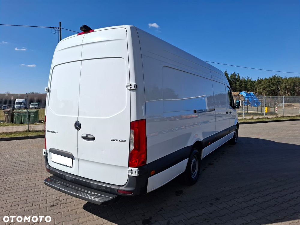 Mercedes-Benz SPRINTER L4H2 - 4