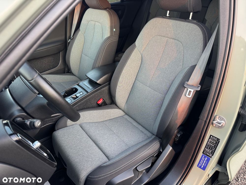 Volvo XC 40 T2 Core - 10