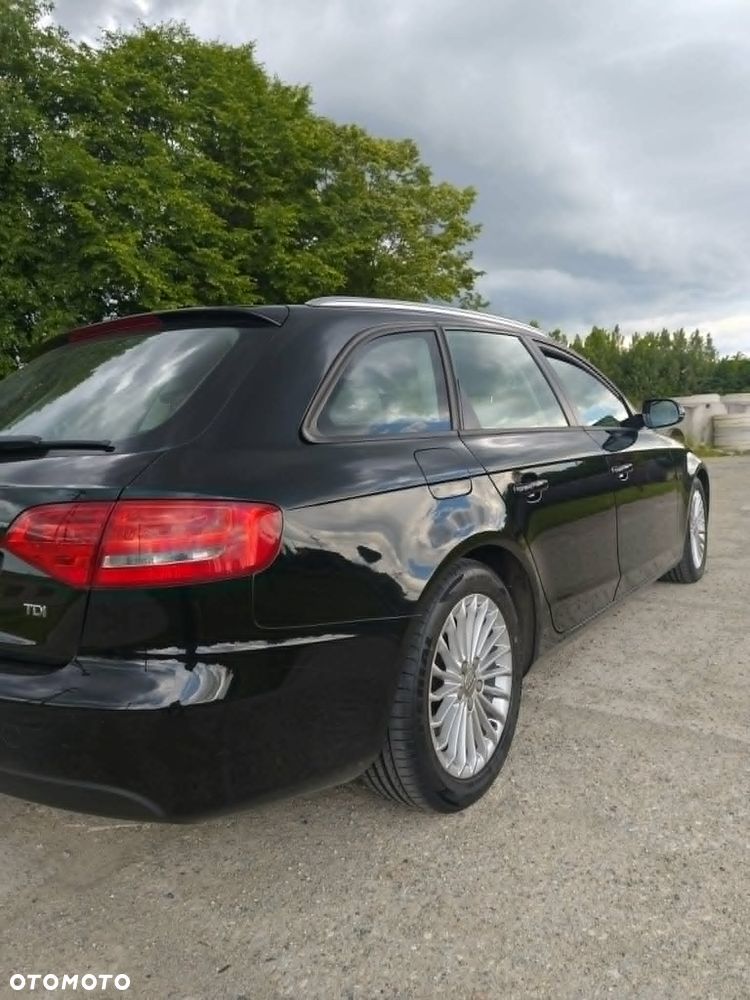 Audi A4 Avant - 11