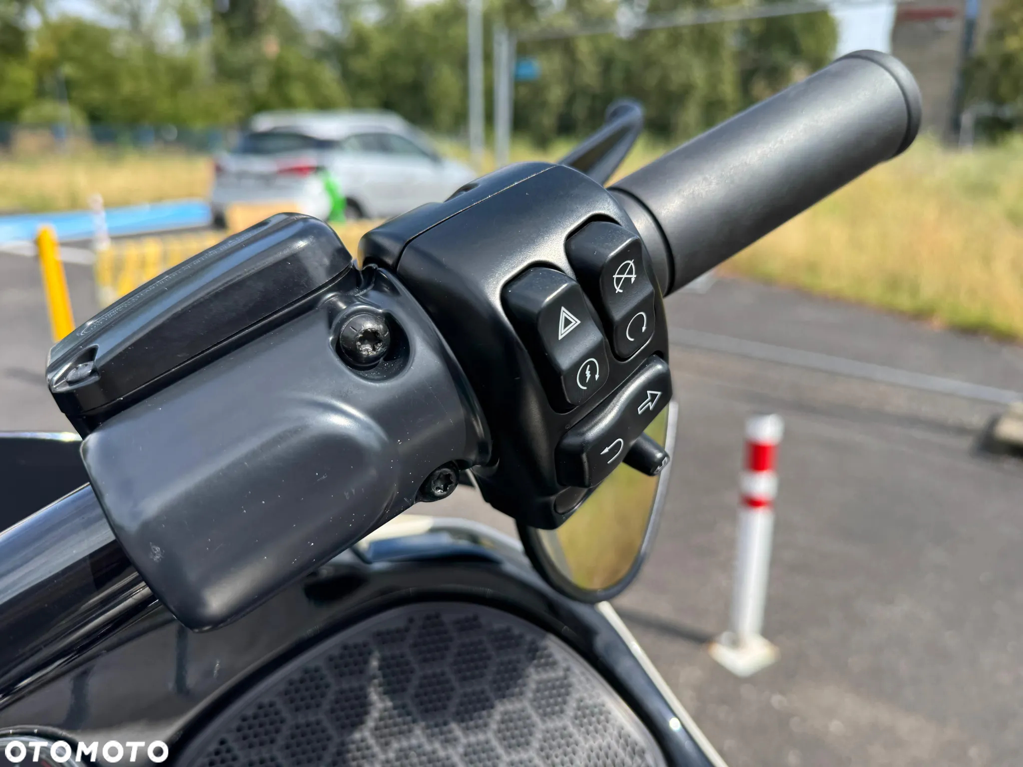 Harley-Davidson Touring Road Glide - 15