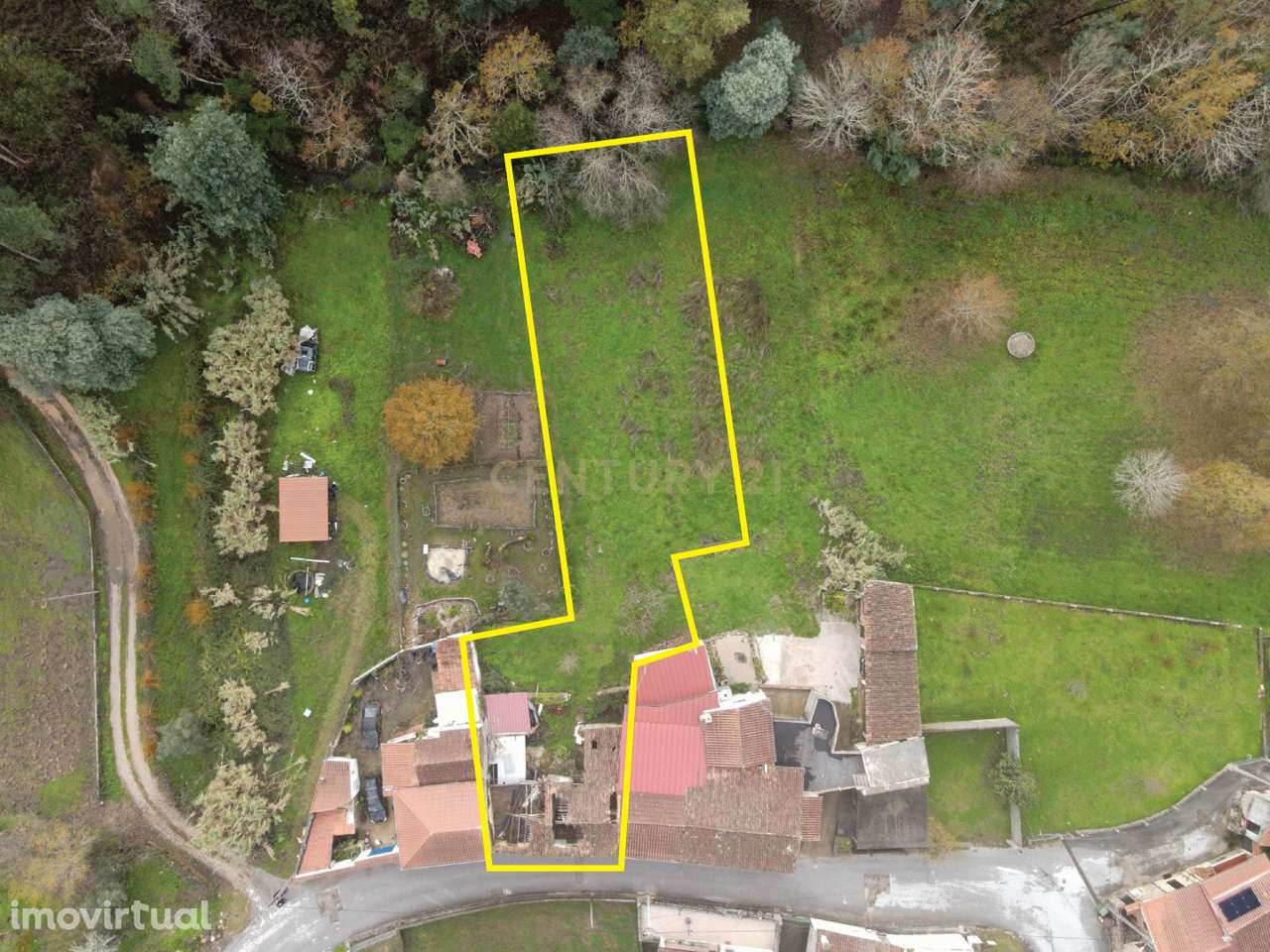 Ruína - C/ terreno - Grande imagem: 2/3