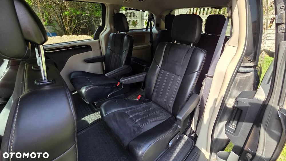 Lancia Voyager 2.8CRD Platinum - 14