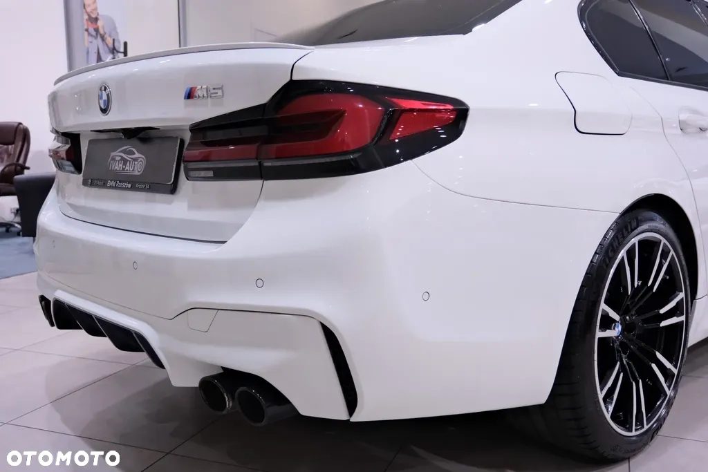 BMW M5 Standard - 11