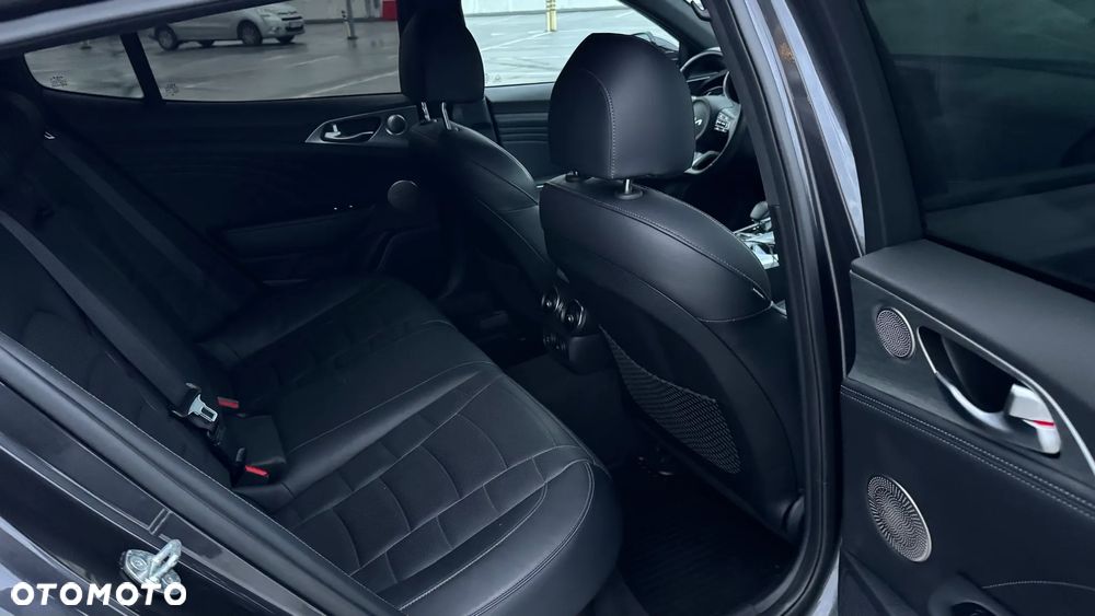 Kia Stinger 3.3 T-GDI V6 GT Prestige Line AWD - 11