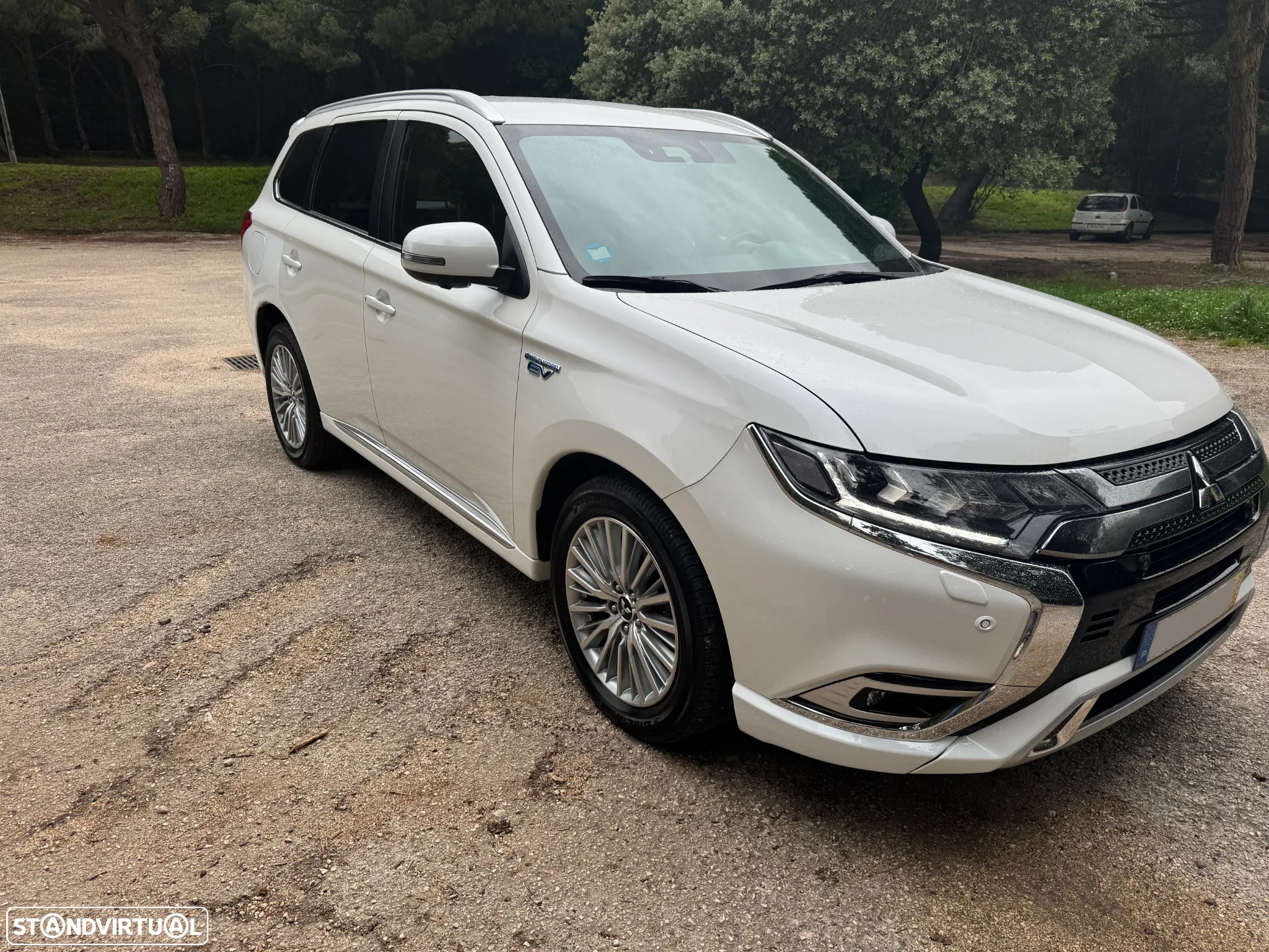 Mitsubishi Outlander - 6