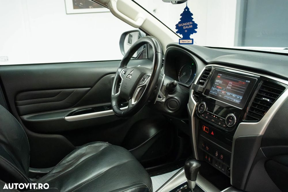 Mitsubishi L200 Double Cab 2.2 DI-D A/T Instyle - 27