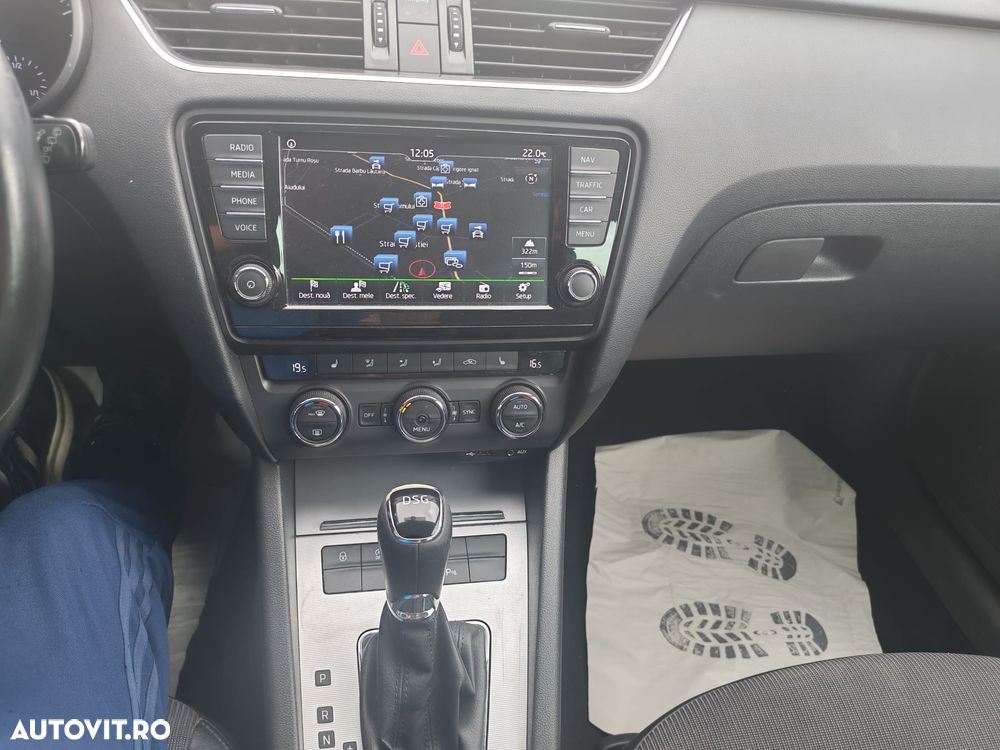 Skoda Octavia 2.0 TDI DSG Premium Edition - 8