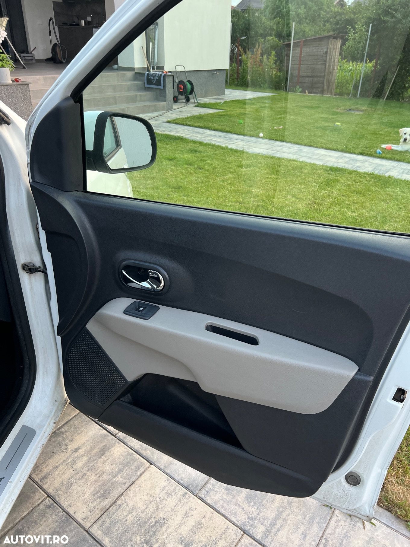 Dacia Lodgy 1.5 dCi Laureate - 10