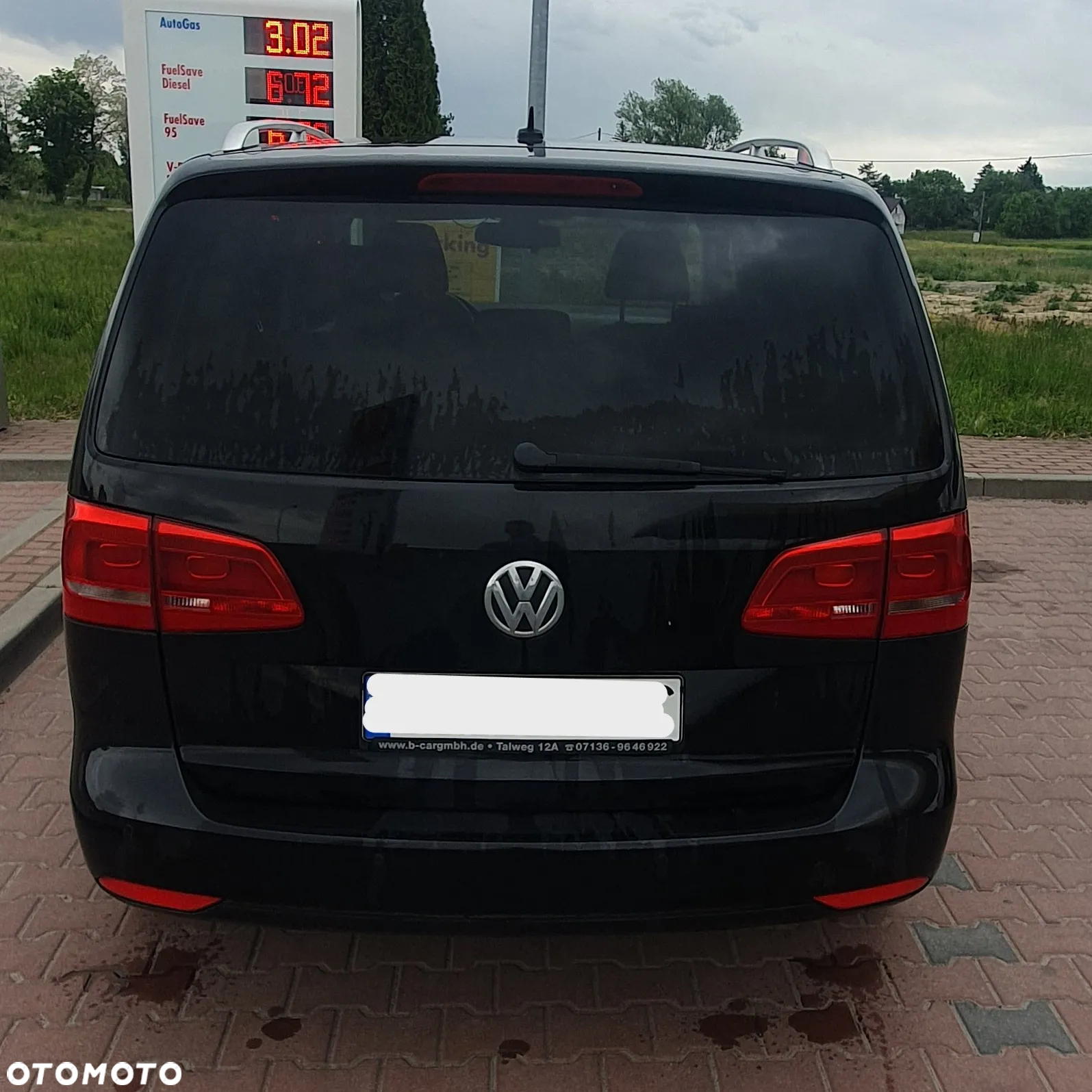 Volkswagen Touran 2.0 TDI DPF Comfortline DSG - 4