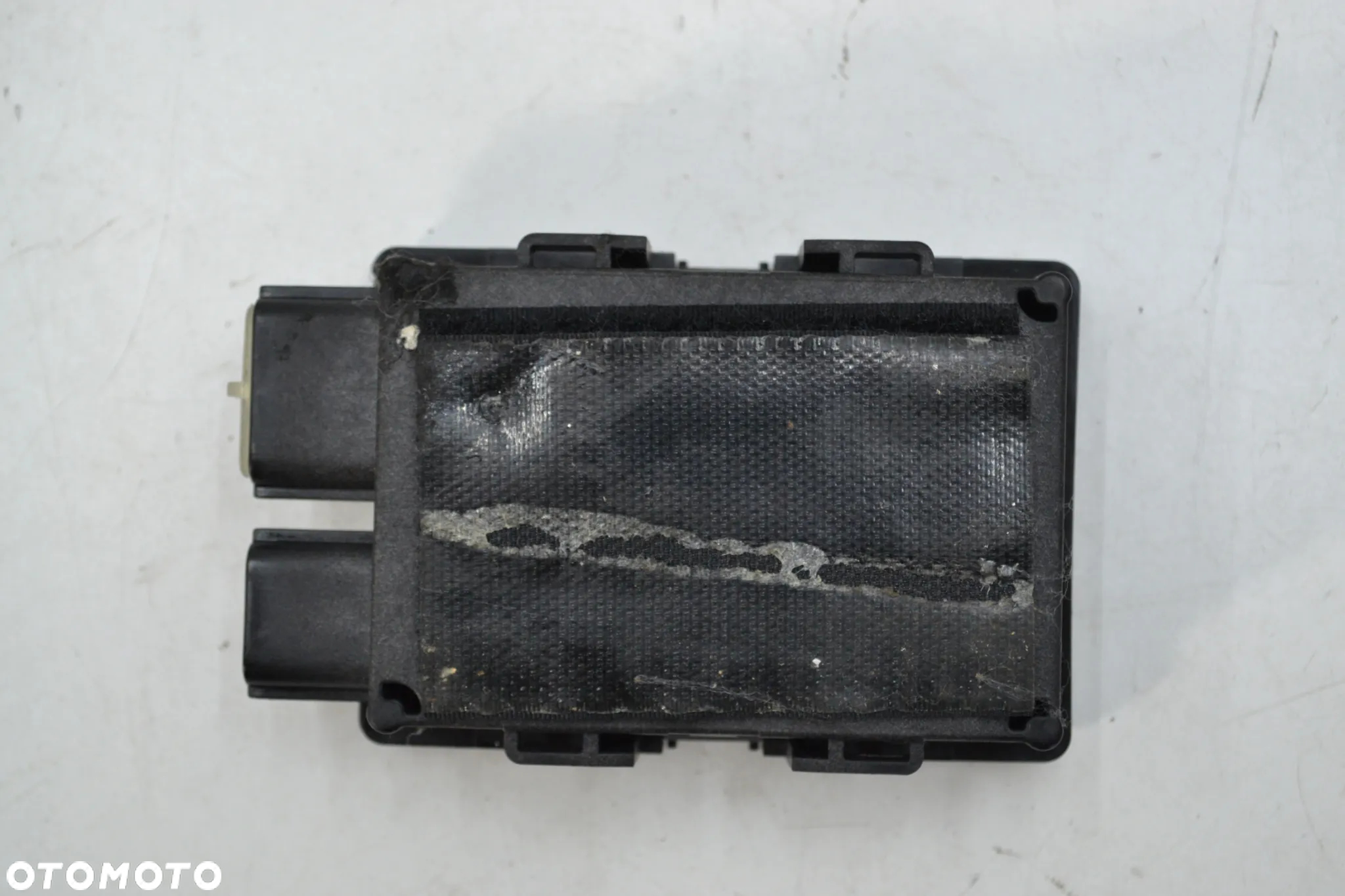 AUDI A3 8V MODUŁ STEROWNIK ALARMU COBRA AT 2216 - 3