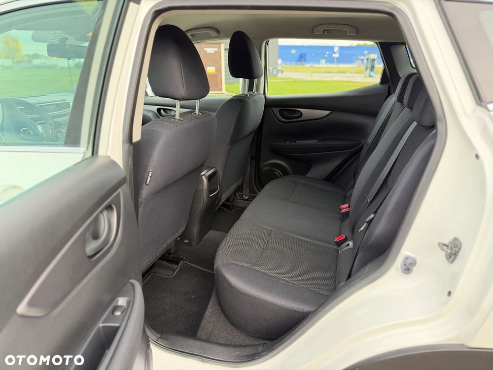 Nissan Qashqai 1.2 DIG-T Visia EU6 - 27