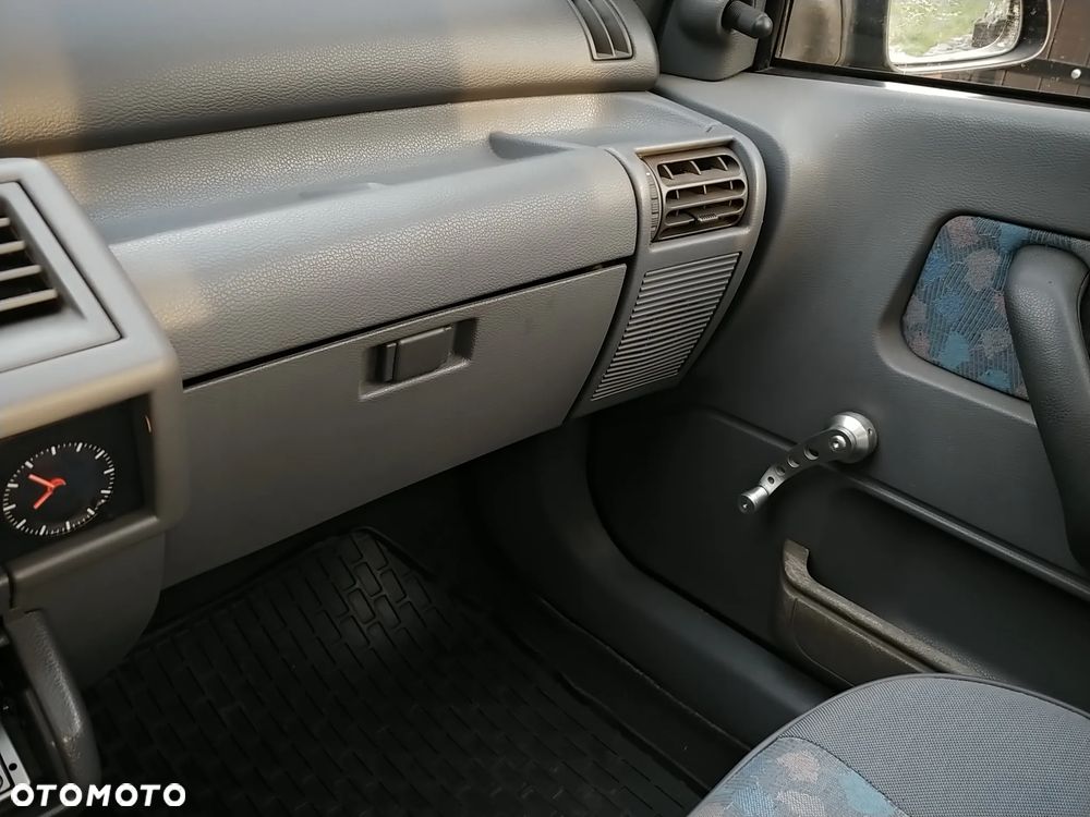 Renault Clio 1.2 RN - 13