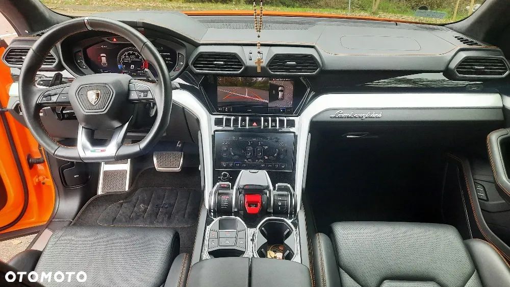 Lamborghini Urus Standard - 13