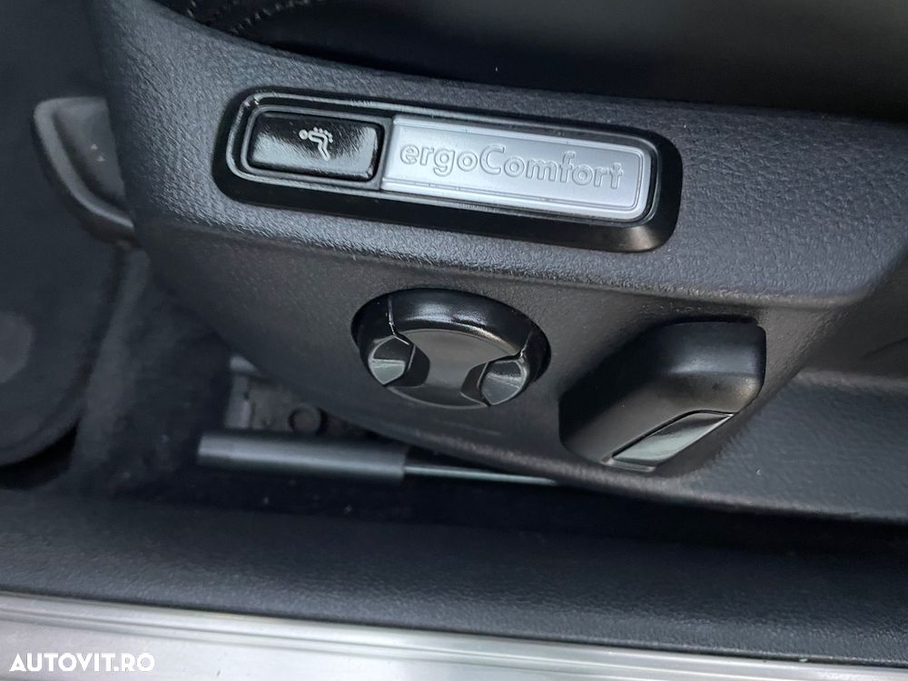 Volkswagen Passat - 24