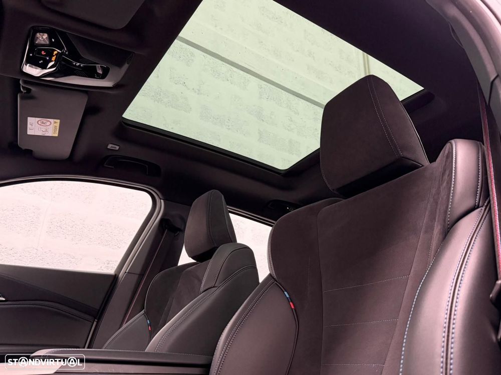 BMW iX2 eDrive20 Pack Desportivo M Pro - 2