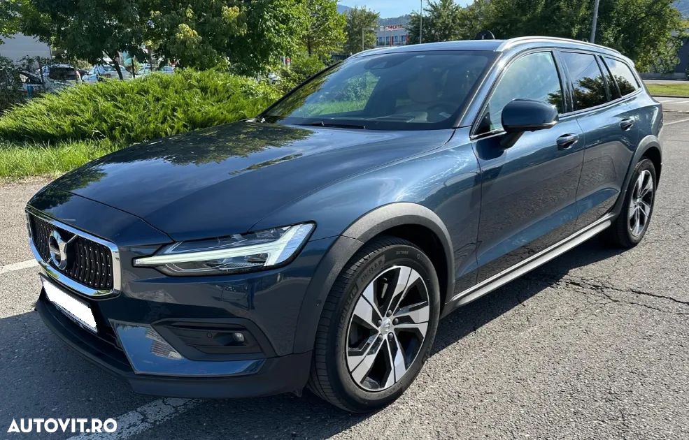 Volvo V60 Cross Country B4 D AWD Geartronic Pro - 1