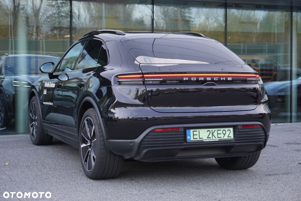 Porsche Macan - 4
