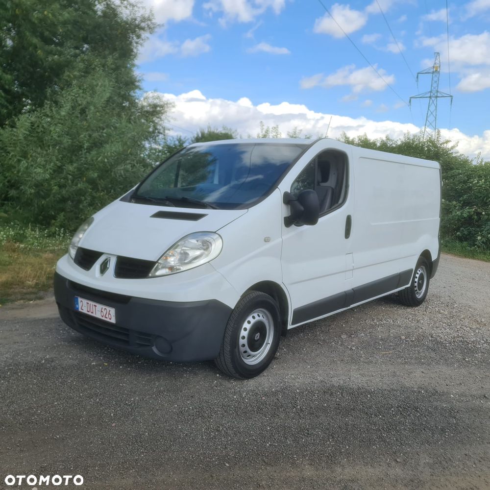 Renault TRAFIC - 2