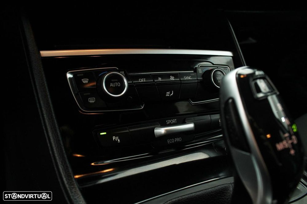 BMW 216 Active Tourer d Auto - 17